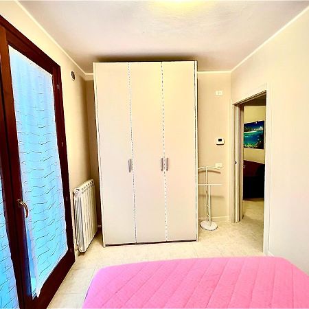 Petite Maison Sirmione Luaran gambar